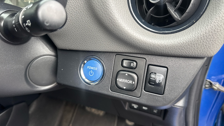 Toyota Yaris 1.5 Hybrid Icon 5dr CVT Hybrid Hatchback